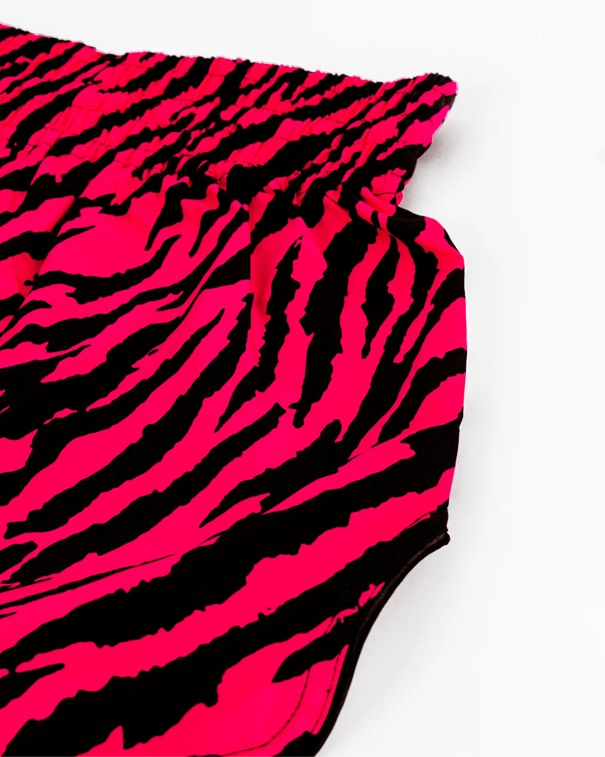 MAVINN Muay Thai Shorts - Strike Fuchsia